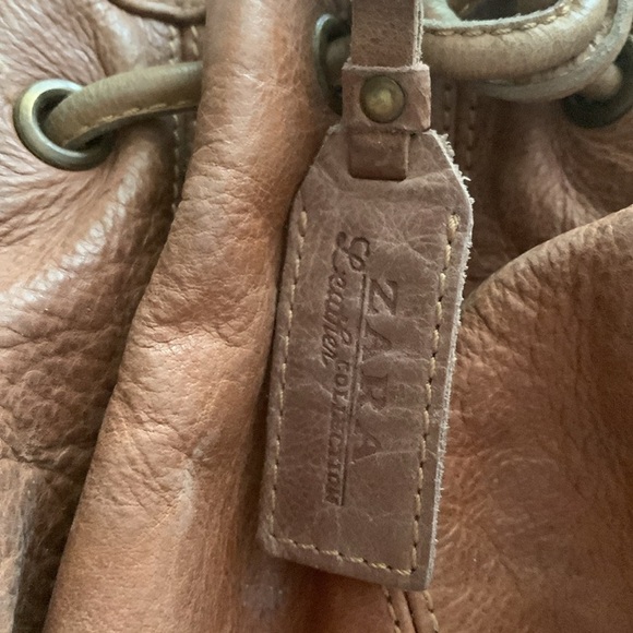 Zara genuine Leather bucket crossbody Bag in Brown - Picture 2 of 5